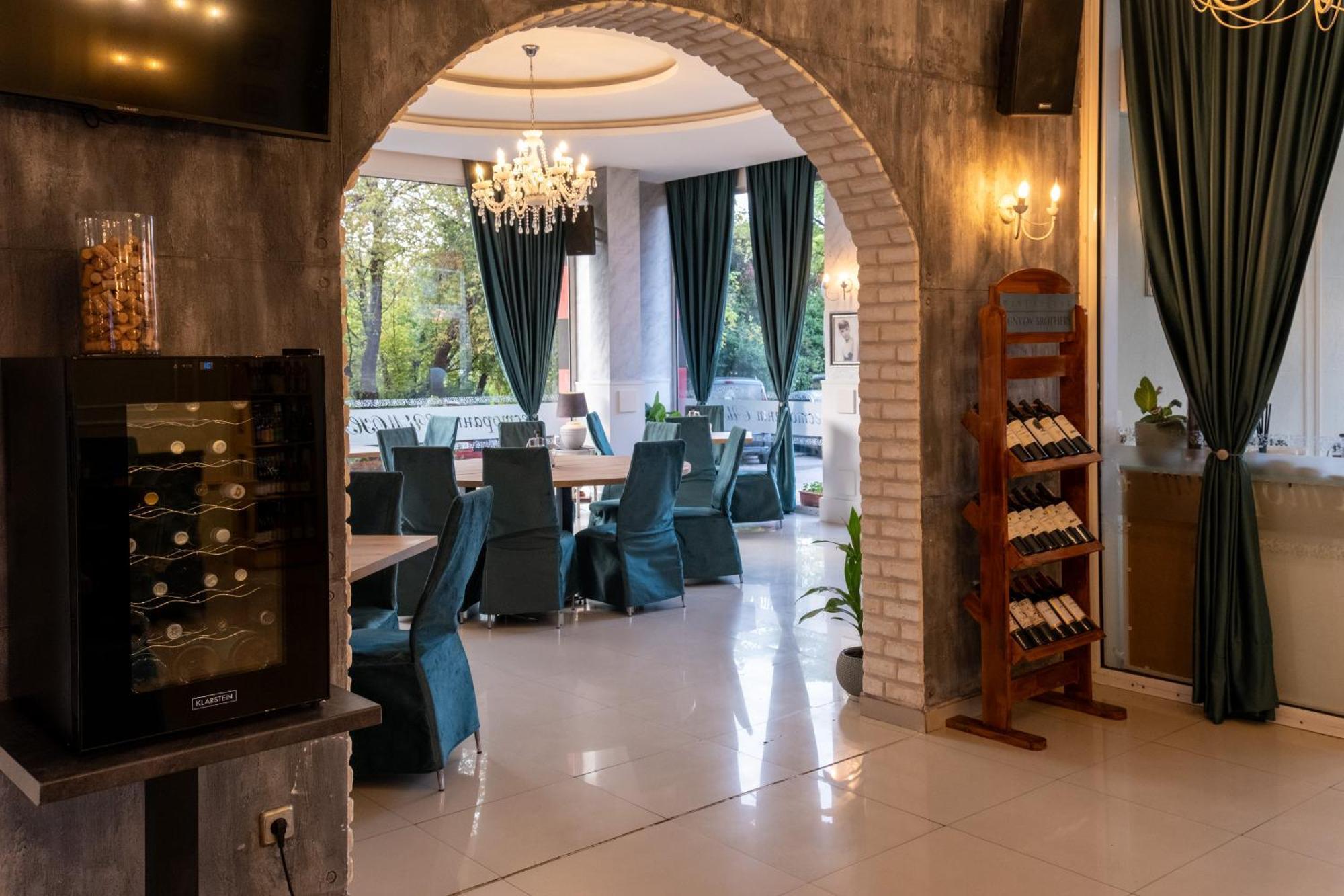 Art Hotel Simona Sofia Exterior photo